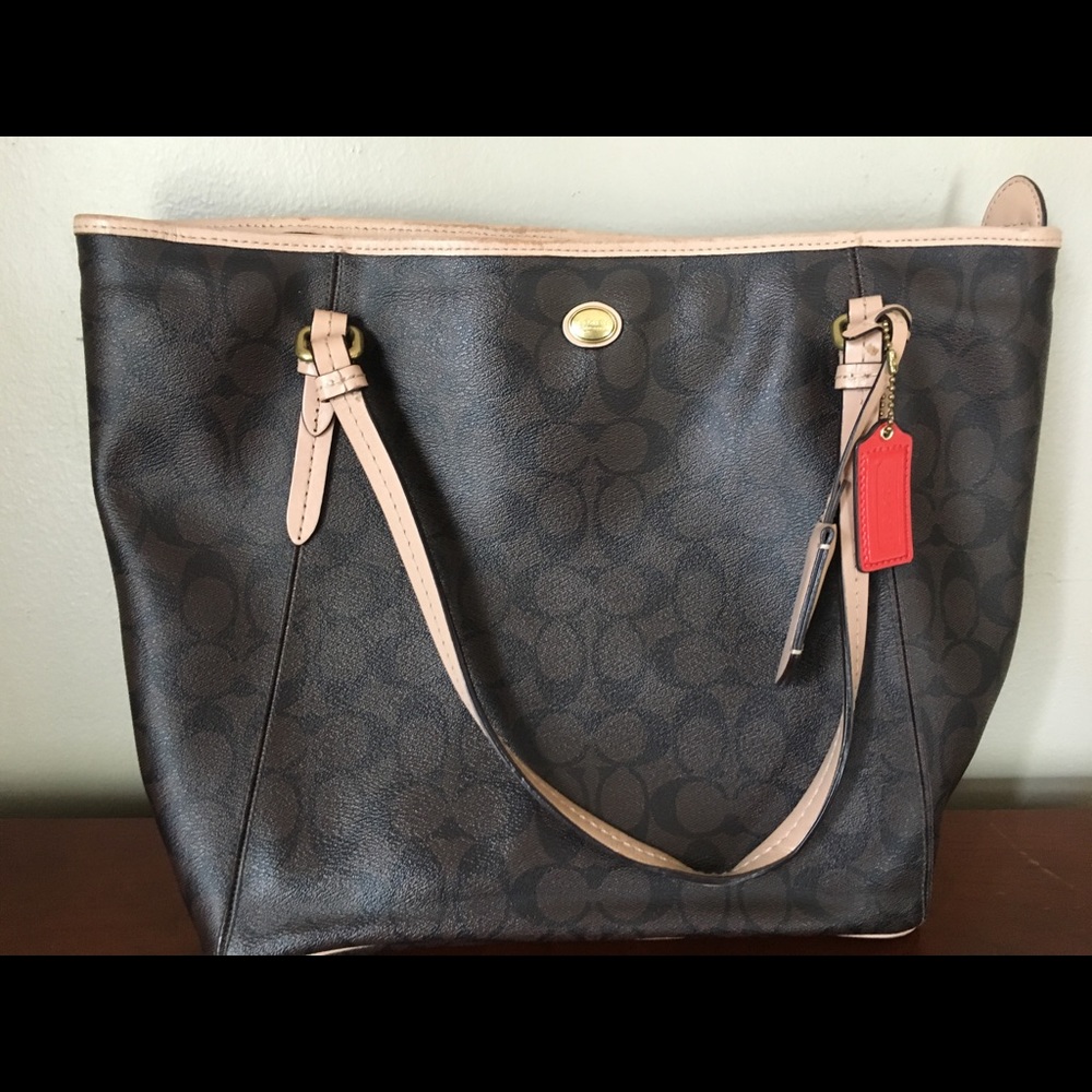 Coach classic tote